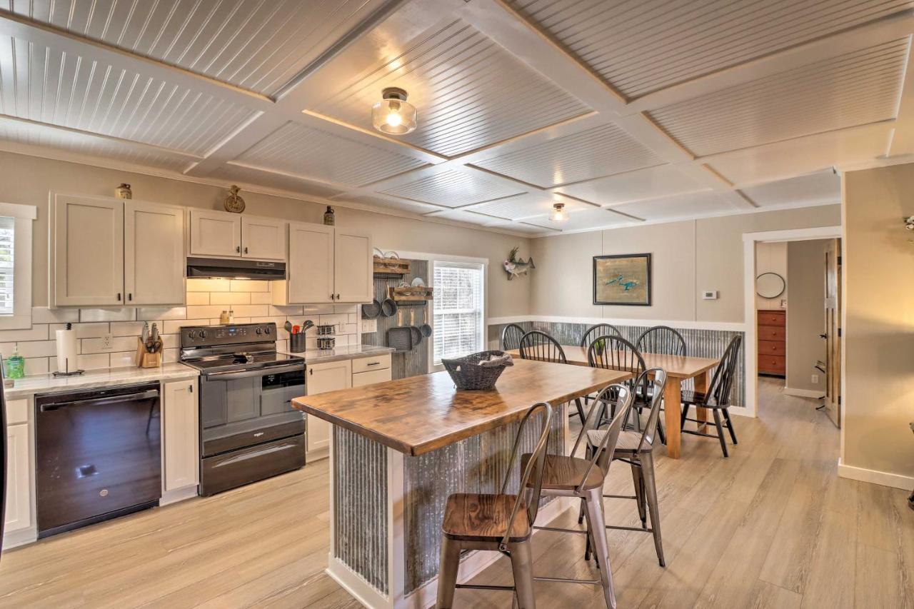 Lakefront Greers Ferry Cabin With Covered Boat Slip! Fairfield Bay Buitenkant foto