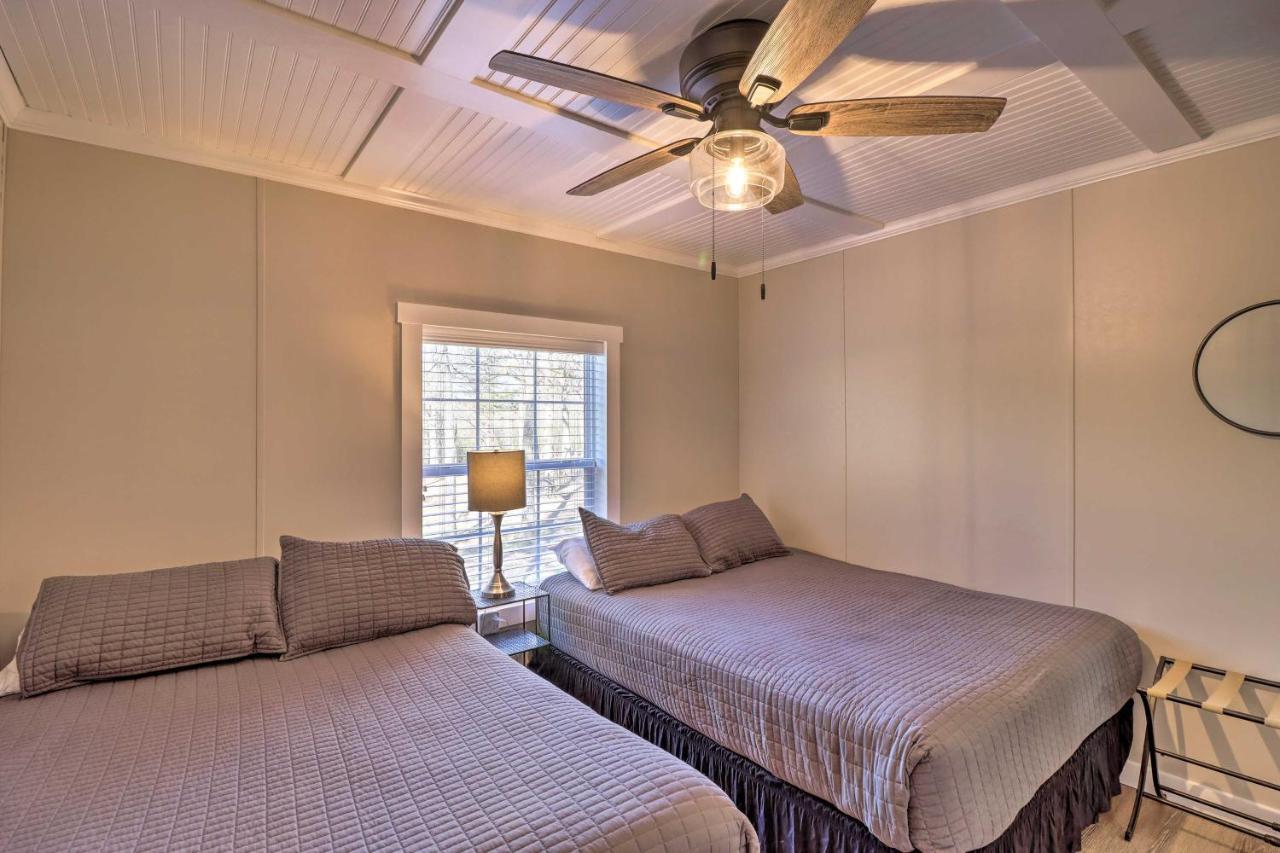 Lakefront Greers Ferry Cabin With Covered Boat Slip! Fairfield Bay Buitenkant foto