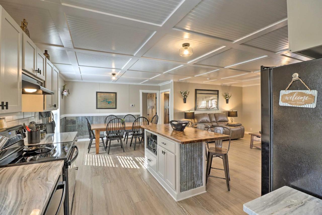 Lakefront Greers Ferry Cabin With Covered Boat Slip! Fairfield Bay Buitenkant foto