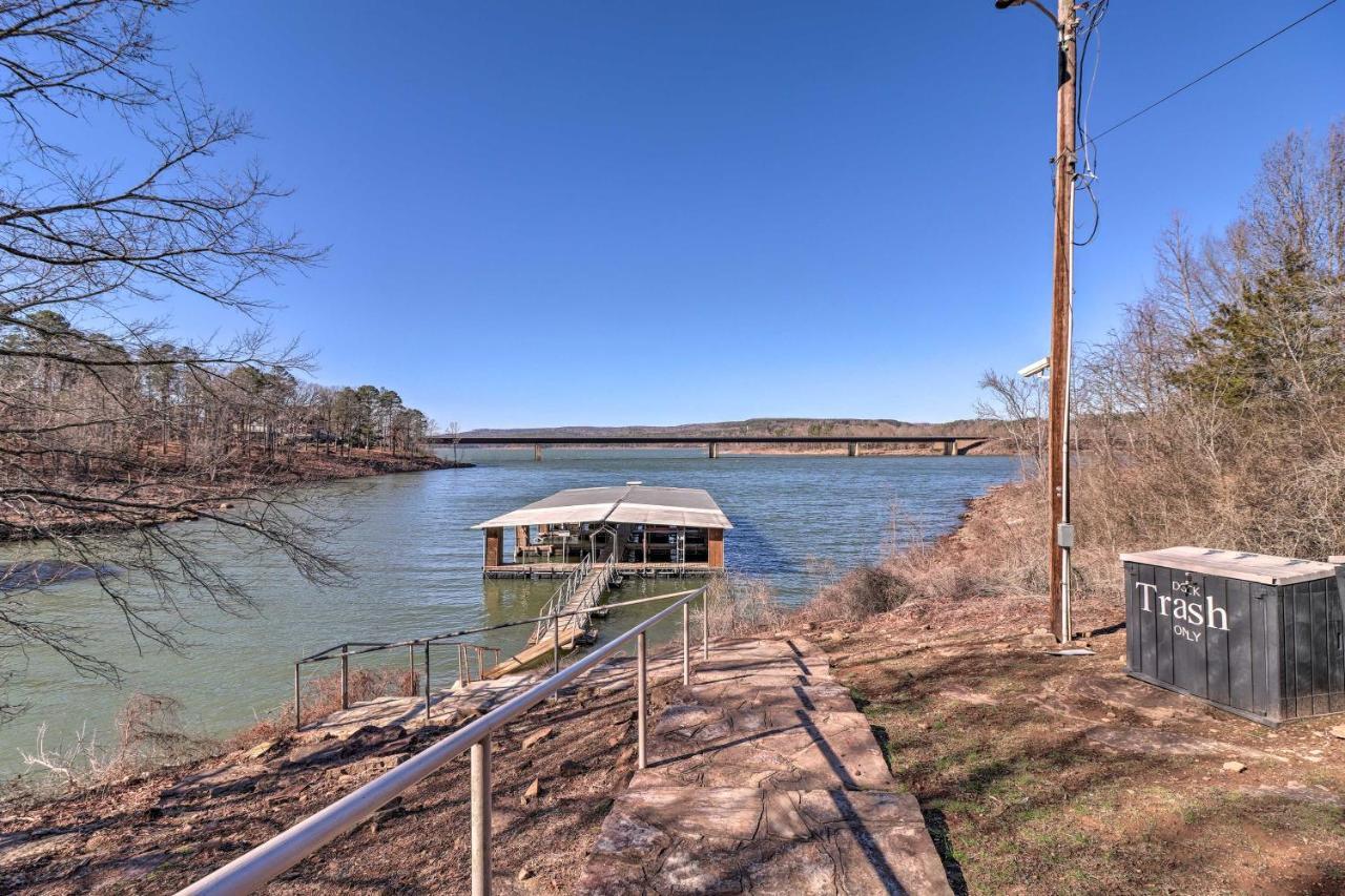 Lakefront Greers Ferry Cabin With Covered Boat Slip! Fairfield Bay Buitenkant foto