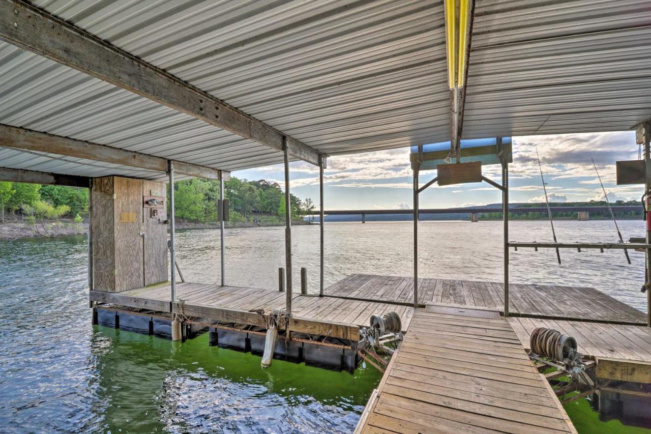 Lakefront Greers Ferry Cabin With Covered Boat Slip! Fairfield Bay Buitenkant foto